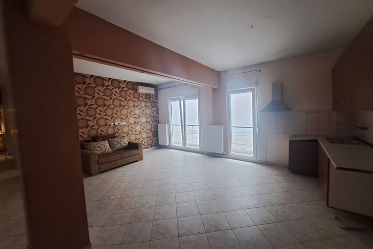 Realty photo 1