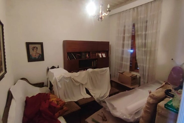 Realty photo 2