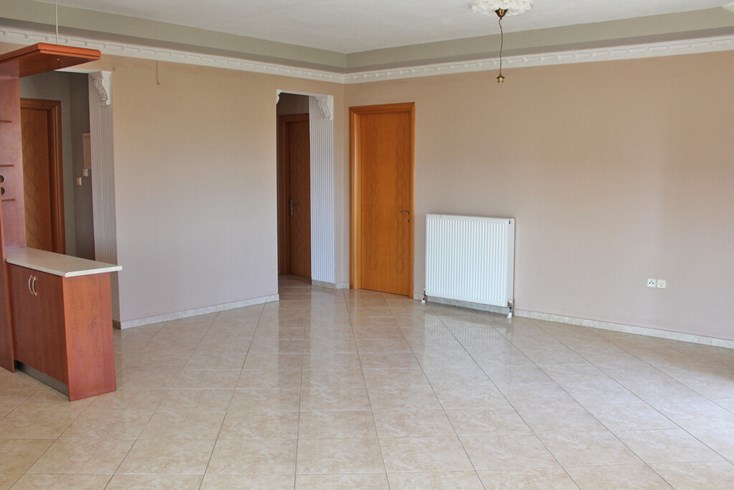 Realty photo 3