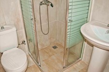 Property 628 photo 15