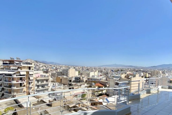 Realty photo 2