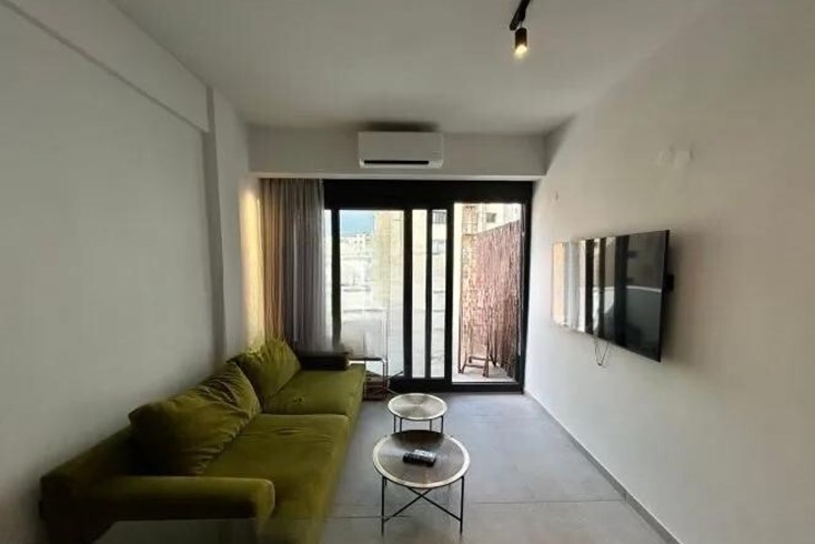 Realty photo 2