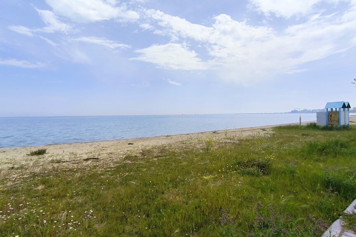 Realty photo 3