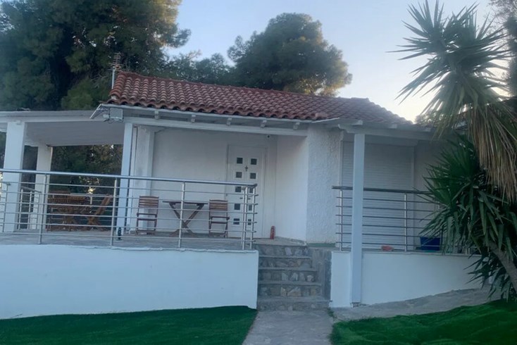 Realty photo 1