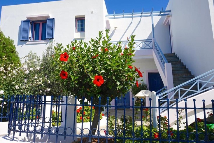 Realty photo 2