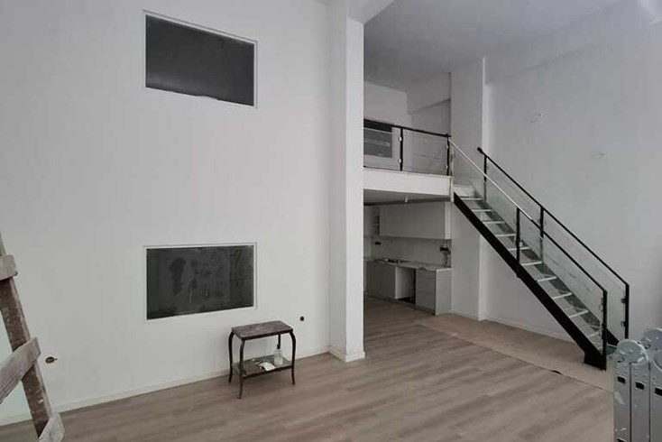 Realty photo 1