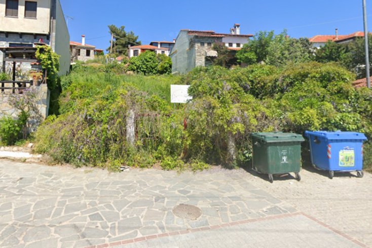 Realty photo 3