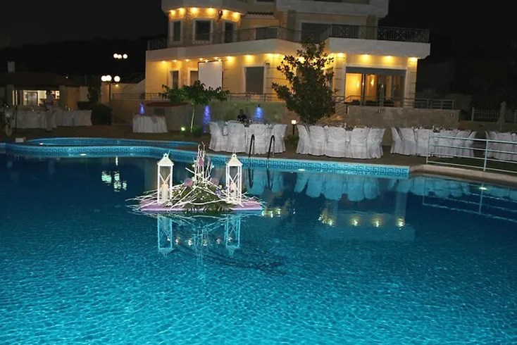 Realty photo 2