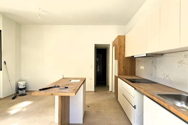 Realty photo 1