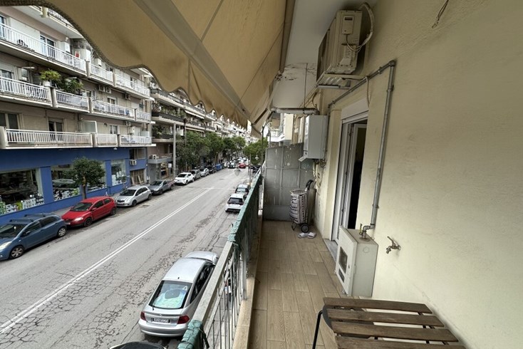 Realty photo 2