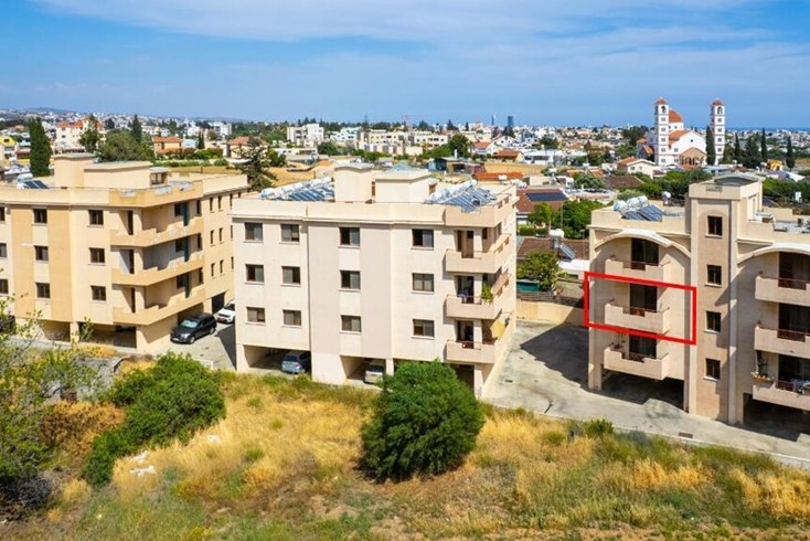 Realty photo 2