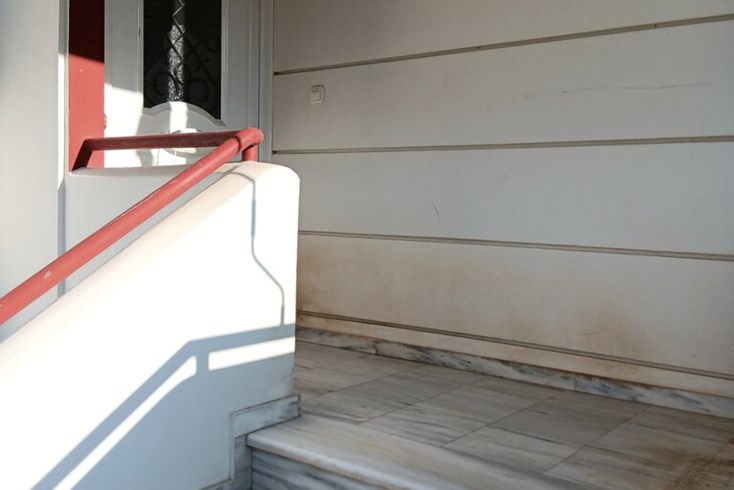 Realty photo 2