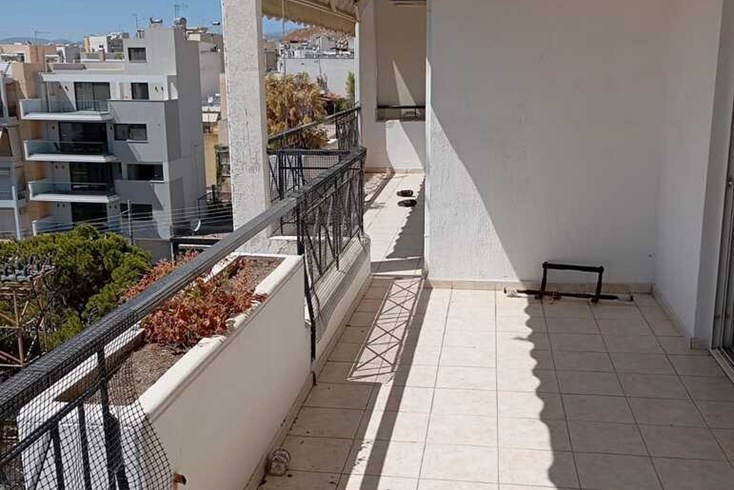 Realty photo 2