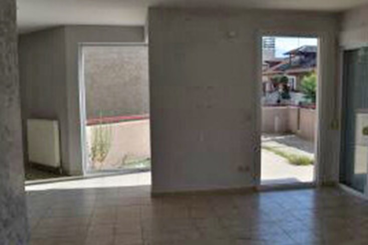 Realty photo 3