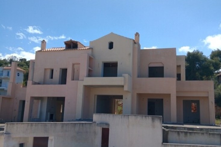 Realty photo 1