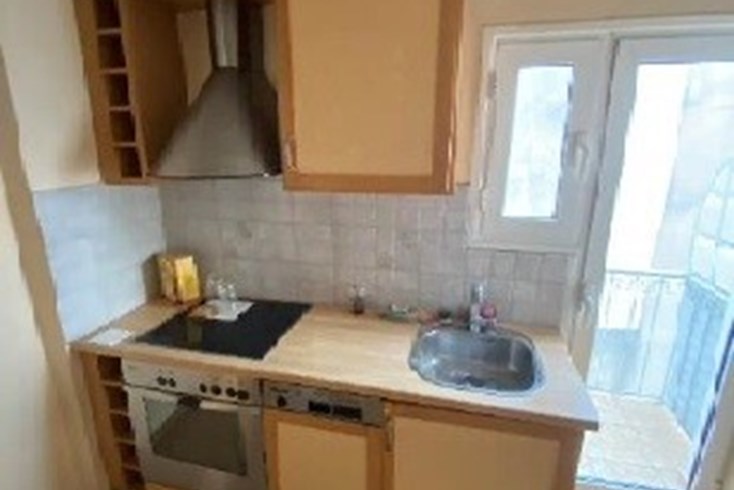Realty photo 2