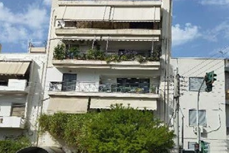 Realty photo 1