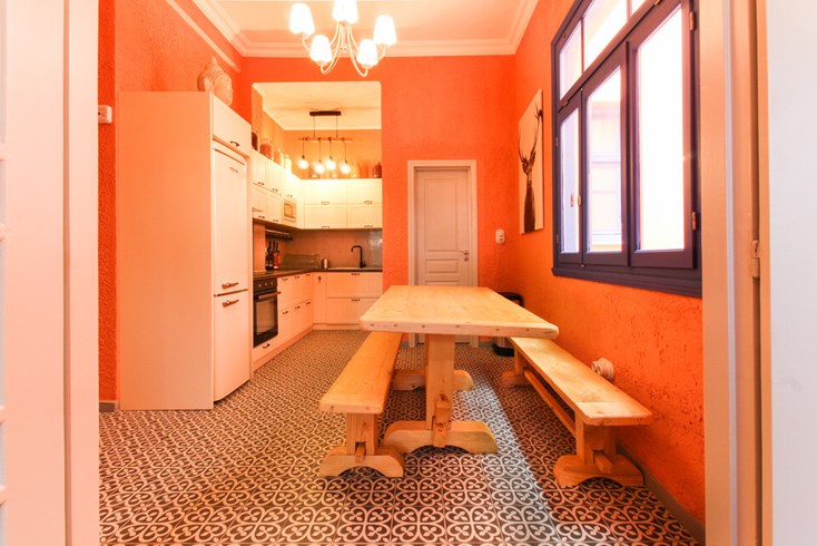 Realty photo 3