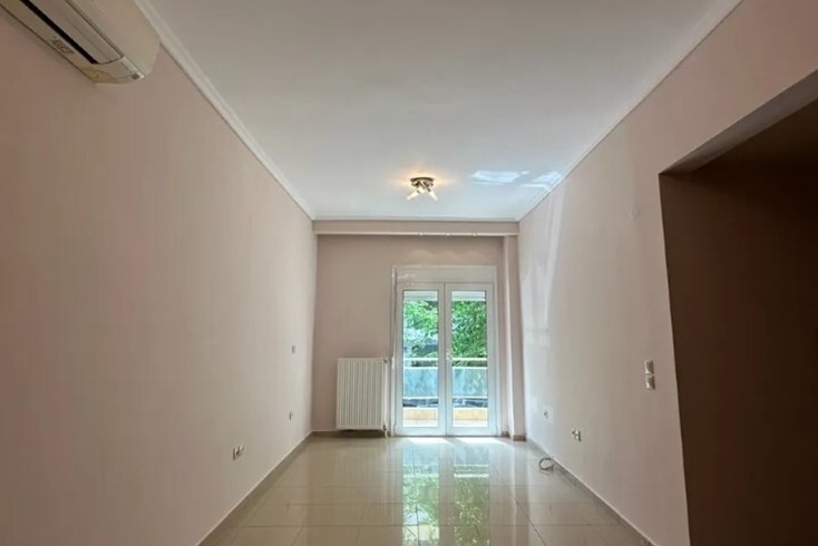 Realty photo 2