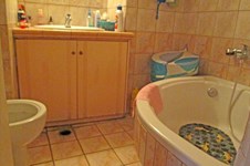 Property 6340 photo 7