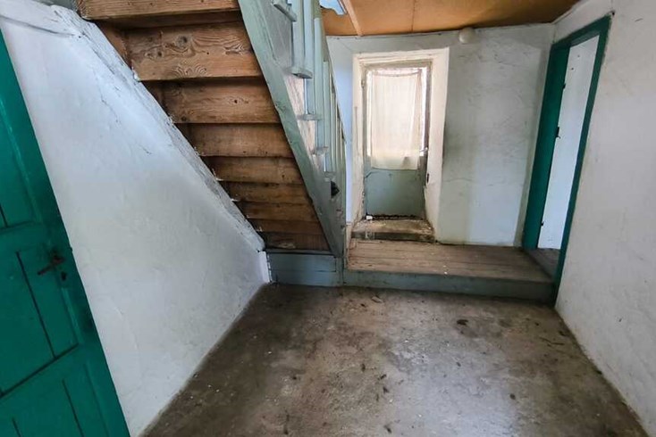 Realty photo 2