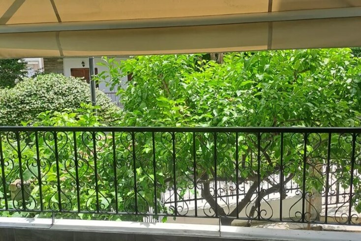 Realty photo 1