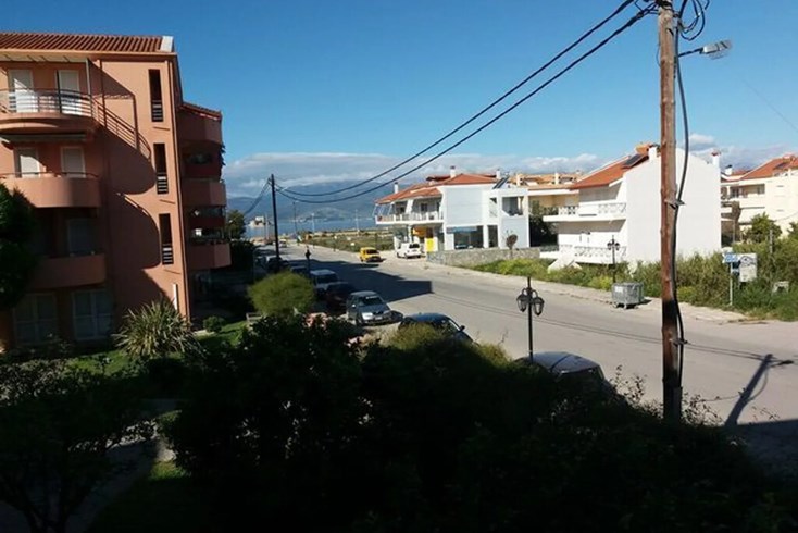 Realty photo 3