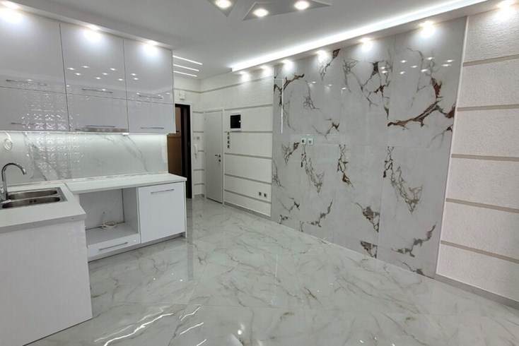 Realty photo 2