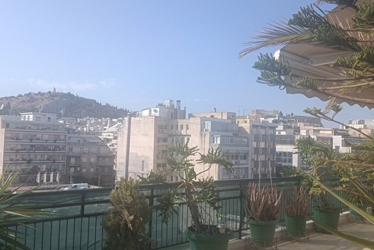 Realty photo 2