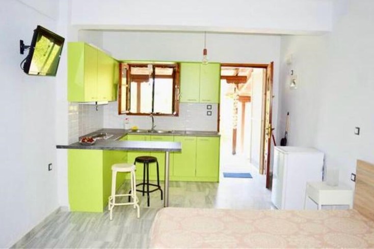 Realty photo 1