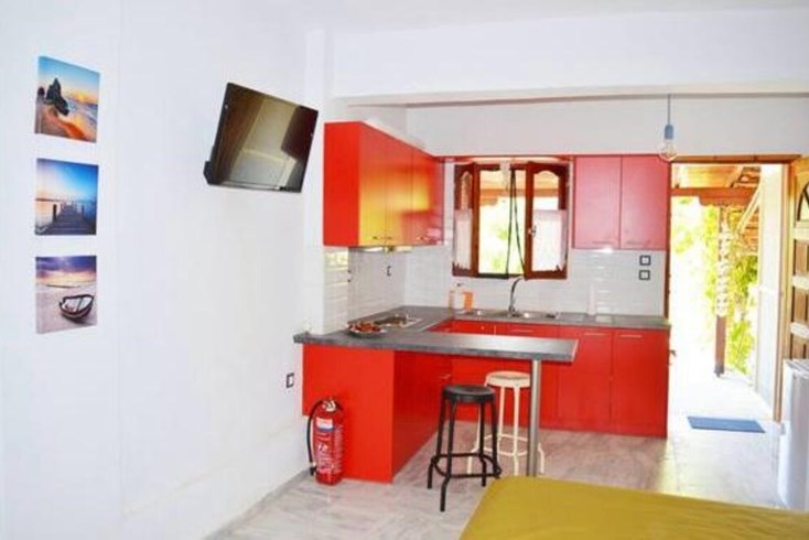 Realty photo 1
