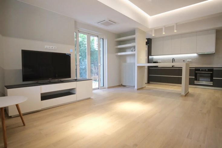 Realty photo 2