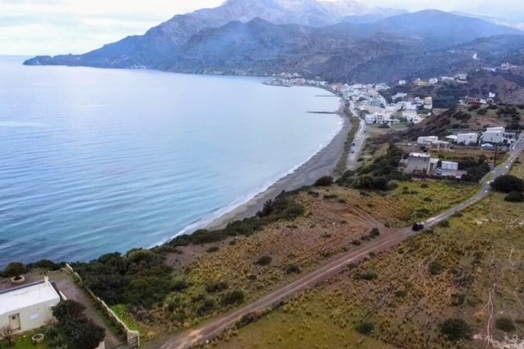 Realty photo 2