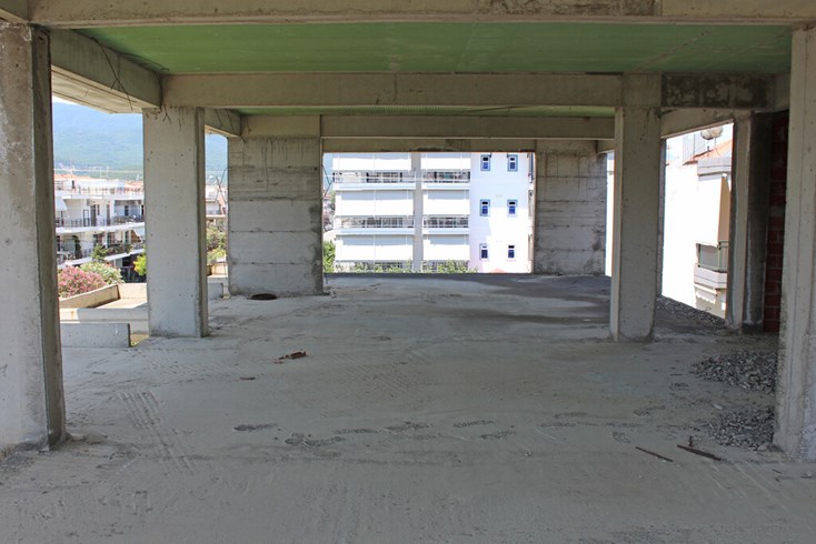 Realty photo 3
