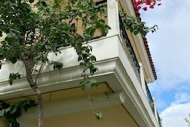 Realty photo 1