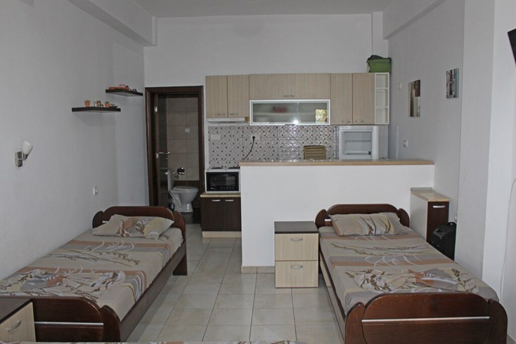 Realty photo 3