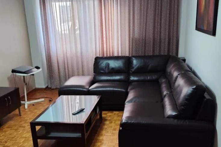 Realty photo 1
