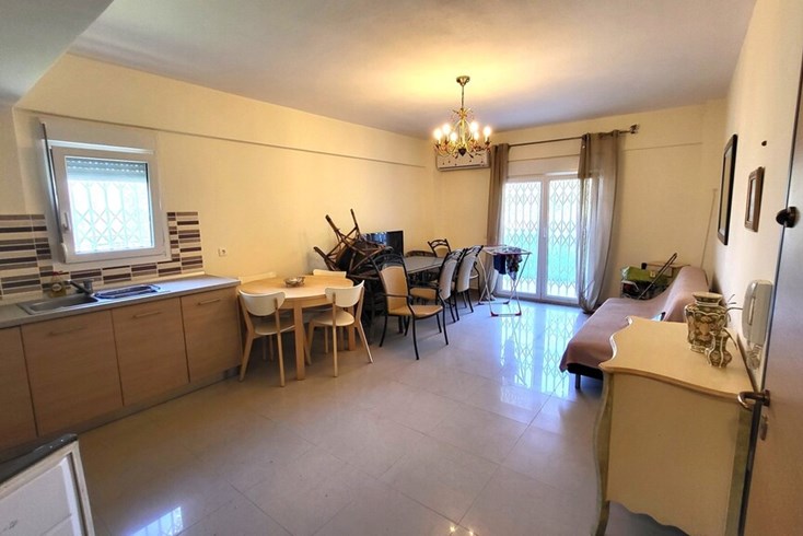 Realty photo 2