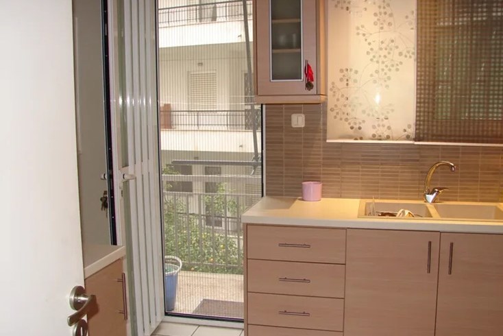 Realty photo 2