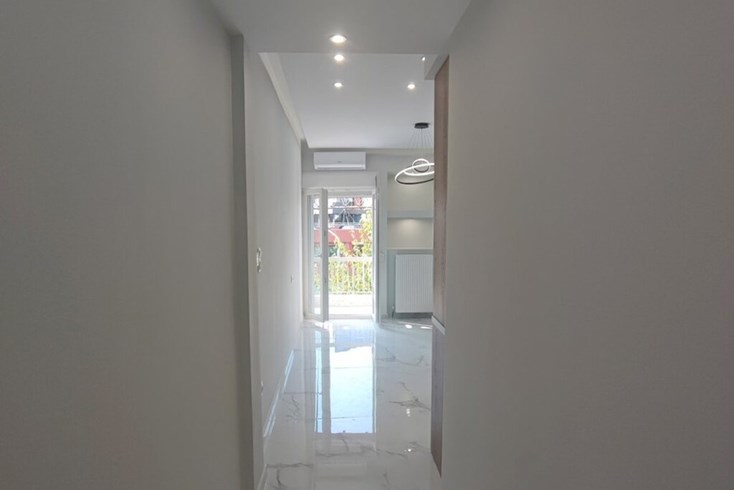 Realty photo 2