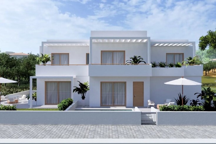 Realty photo 1