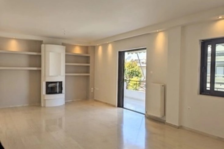 Realty photo 1