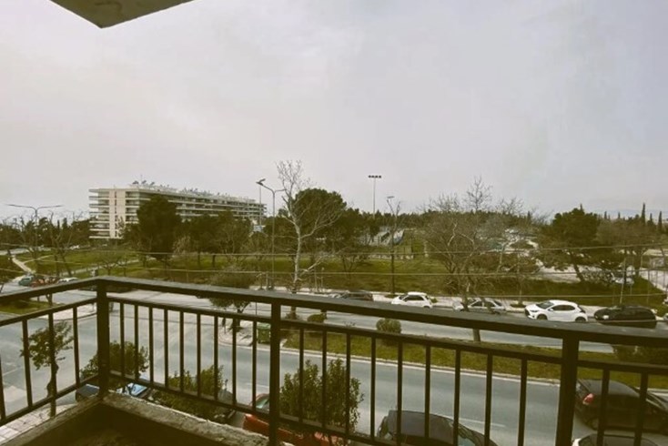 Realty photo 1