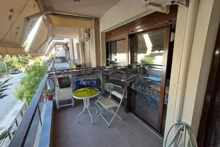 Realty photo 1