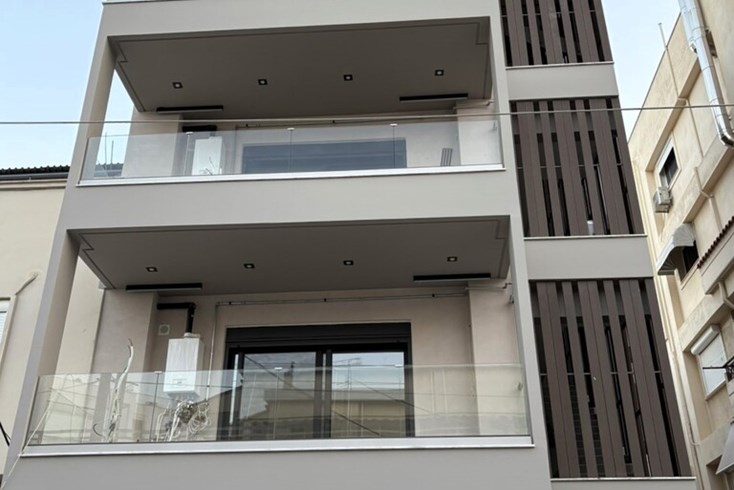 Realty photo 1