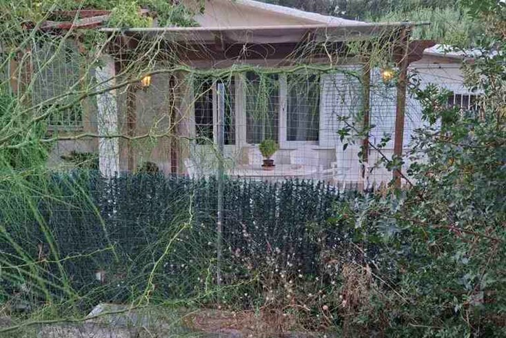 Realty photo 2