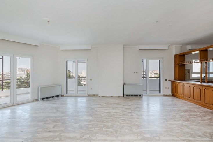 Realty photo 2