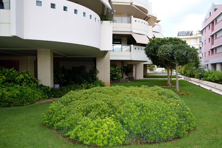 Realty photo 2