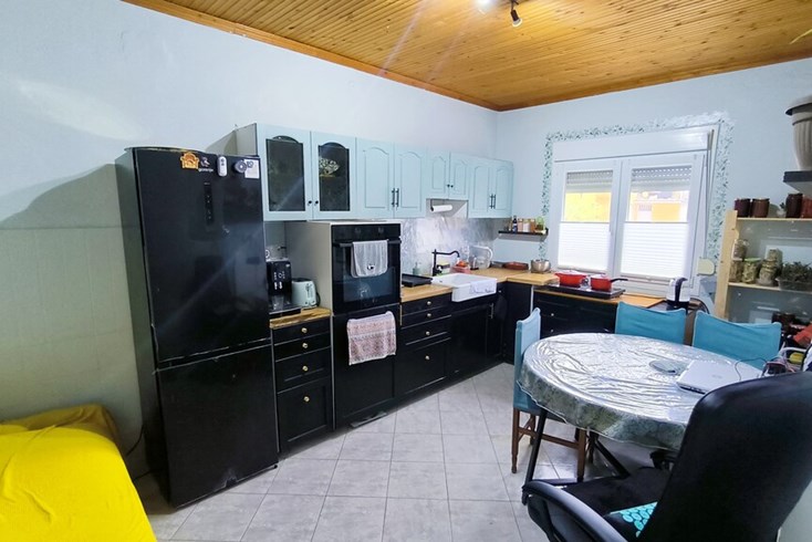 Realty photo 2