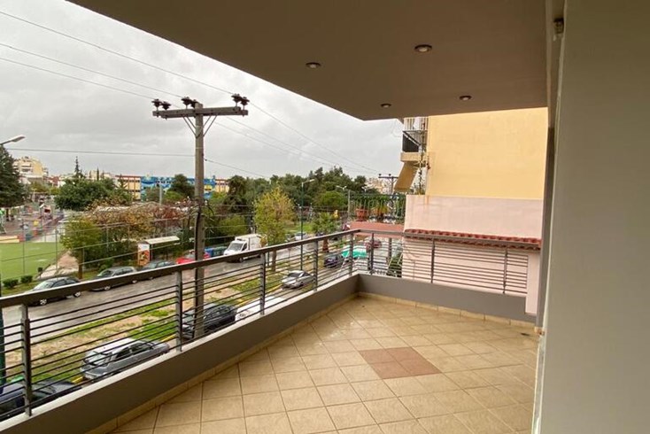 Realty photo 3